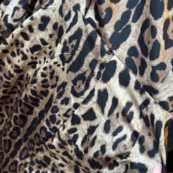 Fashion Nova SZ M Leopard Print Button-Up Dress NWT - Picture 4 of 7